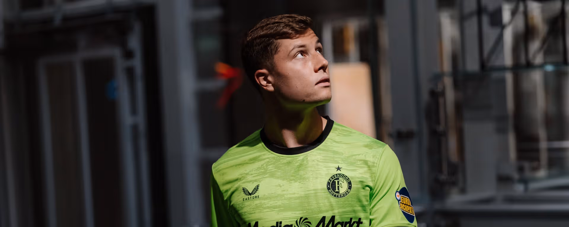 Flüsterer Boetius und der Helikopter, Ernst spricht über Feyenoord-Wechsel