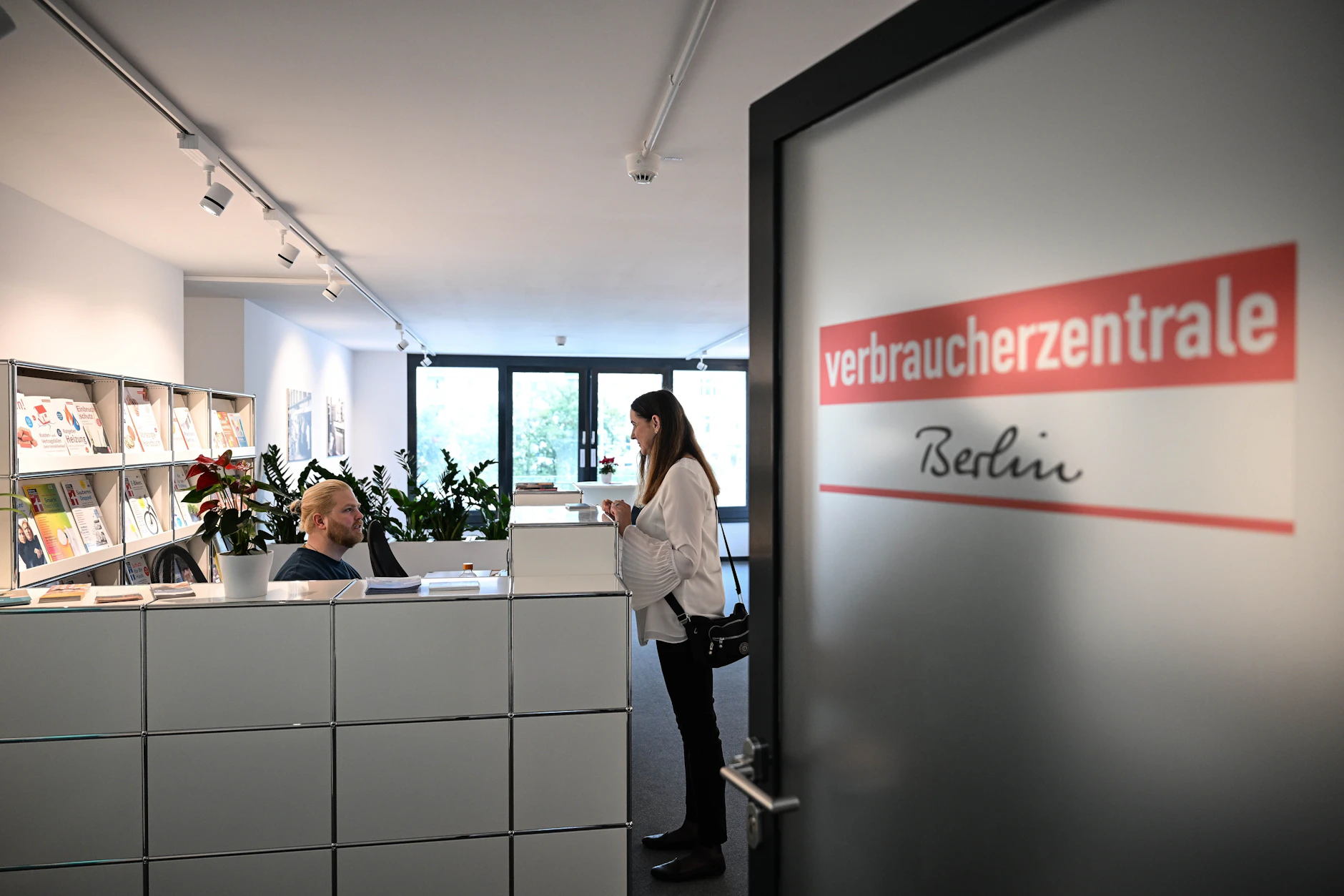 Die Verbraucherzentrale in Lichtenberg mit Sitz in der Frankfurter Allee hat Bolt abgemahnt.