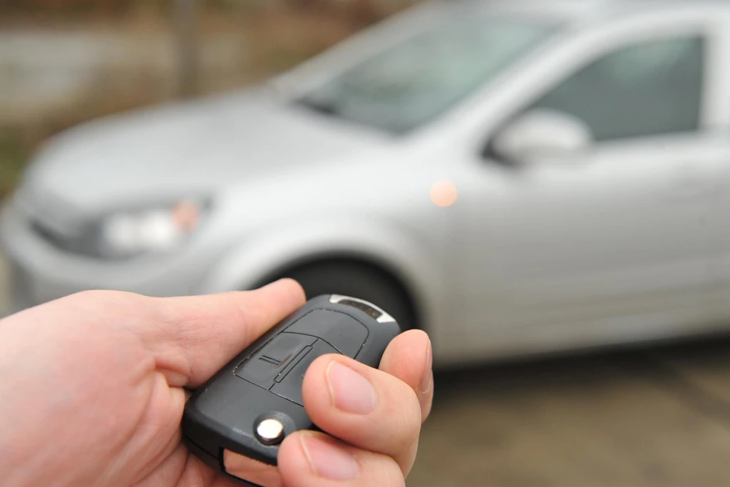 Zum Durchlüften des Autos ist der Schlüssel ein Helfer.