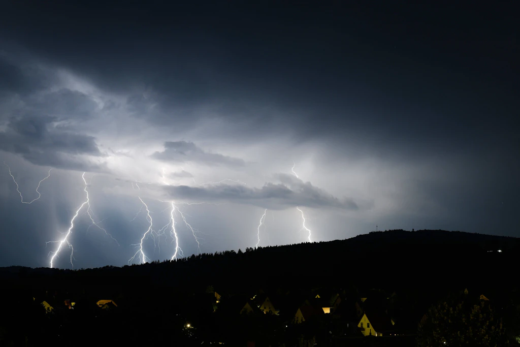 Schwere Gewitter kommen auf Mecklenburg-Vorpommern zu. (Symbolbild)