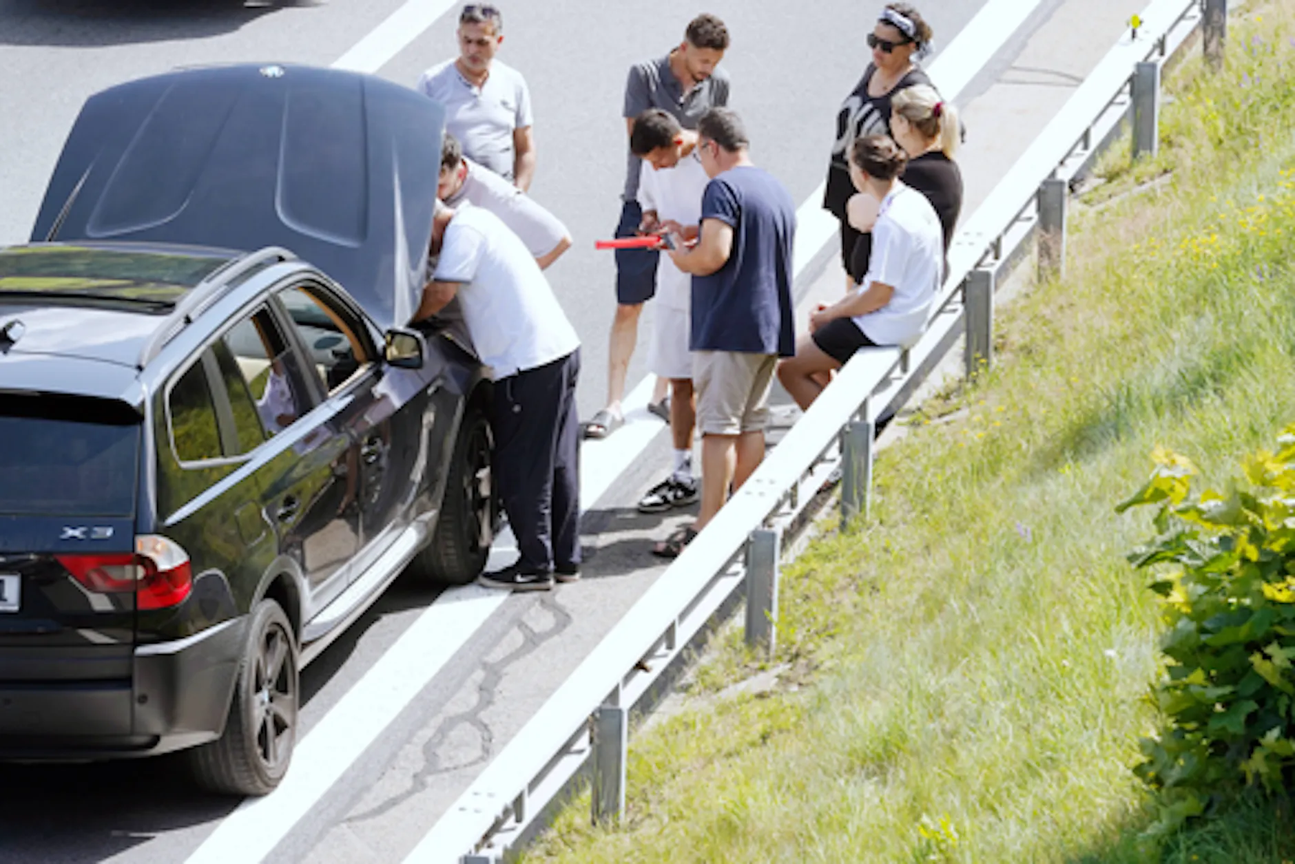 Panne auf der Autobahn: Diesen gefährlichen Fehler machen viele Autofahrer