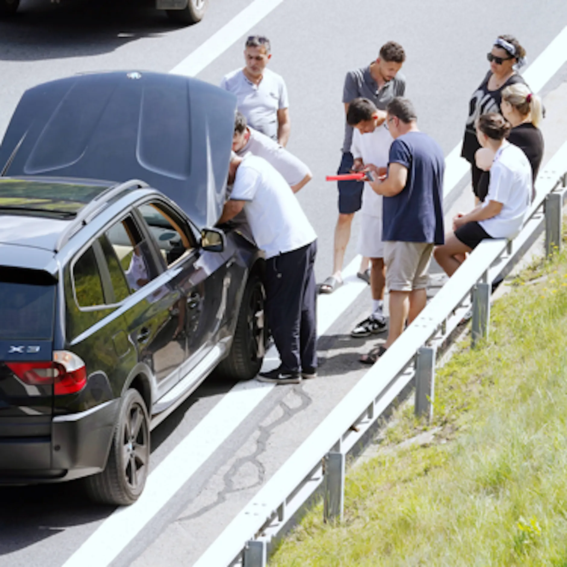 Panne auf der Autobahn: Diesen gefährlichen Fehler machen viele Autofahrer