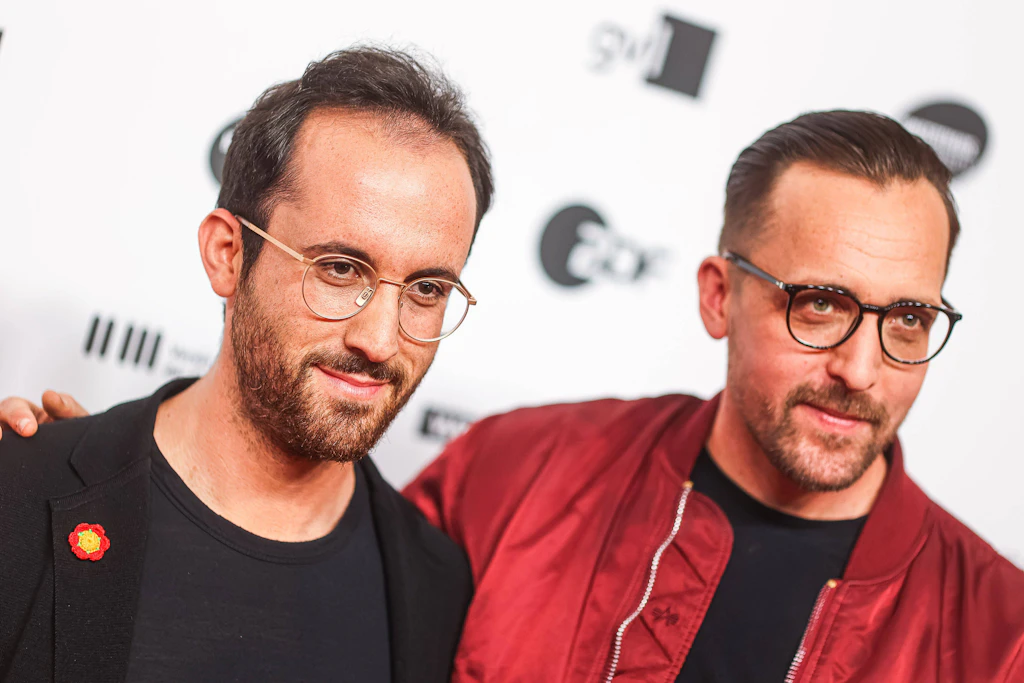 Danger Dan (r.) und Igor Levit bei der Verleihung des OPUS Klassik Award 2022 im Konzerthaus Berlin am Gendarmenmarkt.