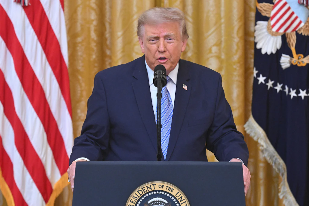 Iran-Krieg: Trump droht Teheran mit vielfacher Vergeltung – fast 100 US-Soldaten verletzt