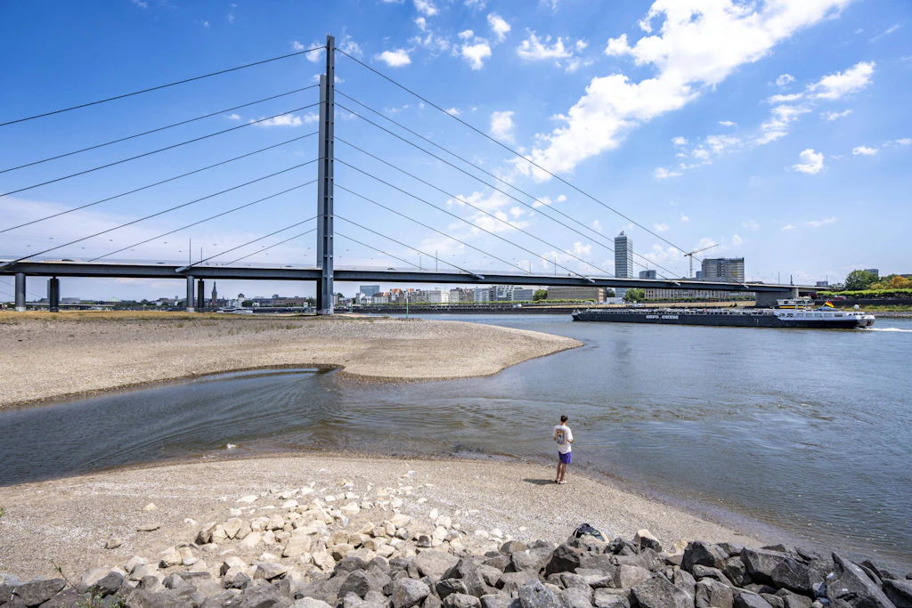 Am deutschen Rhein wurden im Juli 2026 die niedrigsten Abflüsse seit Beginn der Vergleichsreihe 1900 gemessen. (Symbolbild)