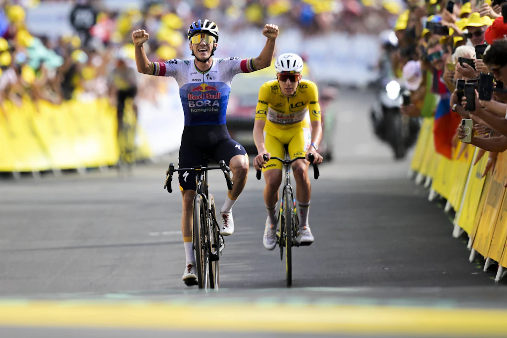 Remco Evenepoel: Der Belgier besiegt Tadej Pogačar und ist nun zweiter der Gesamtwertung.