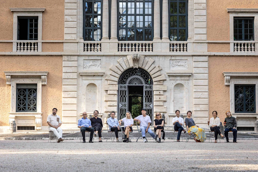 Die aktuellen Stipendiaten der Villa Massimo, die im Juli 2026 ihre Arbeiten in Weimar präsentieren.