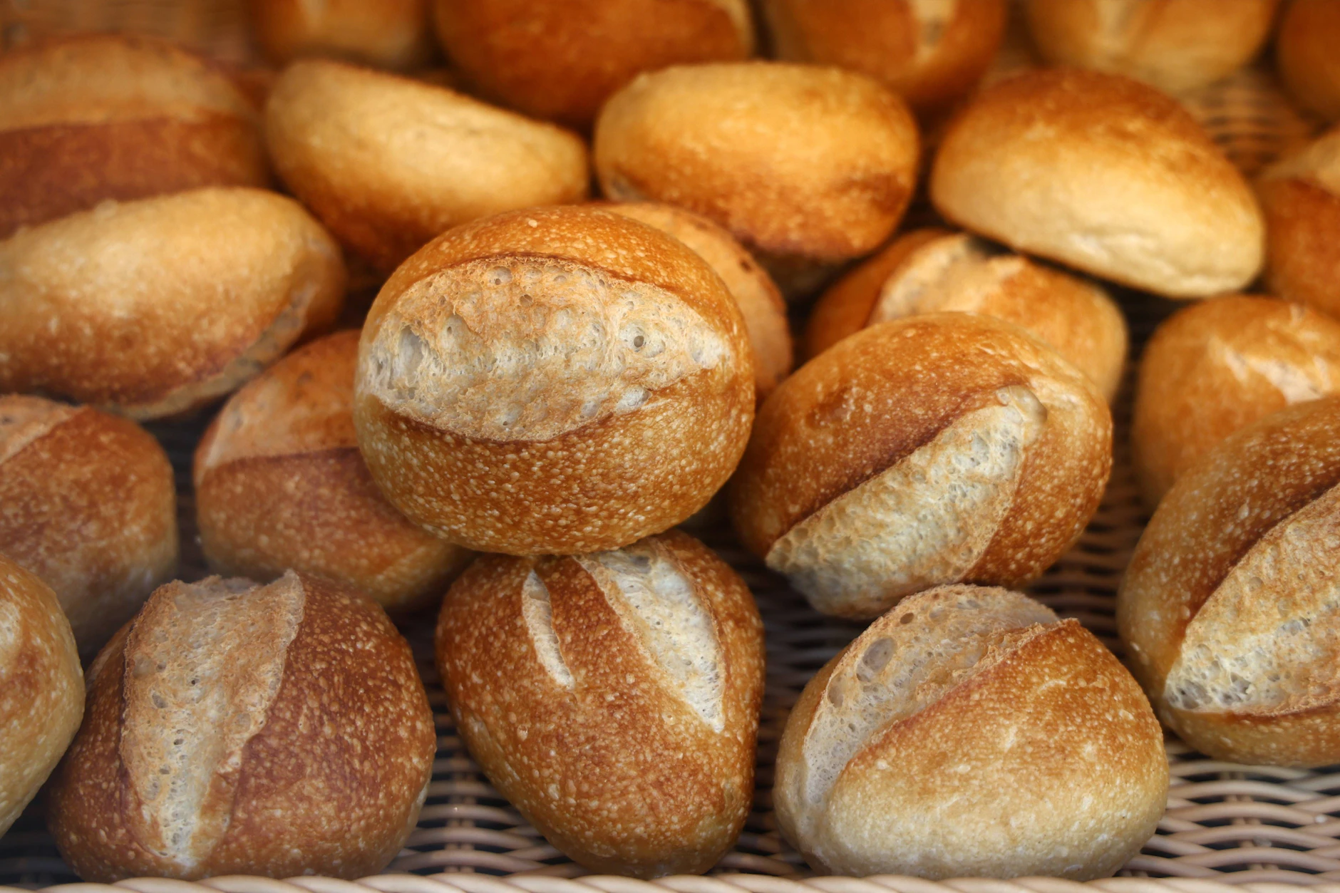 Die meisten Menschen lieben es, wenn ihre Brötchen-Kruste richtig knusprig ist.