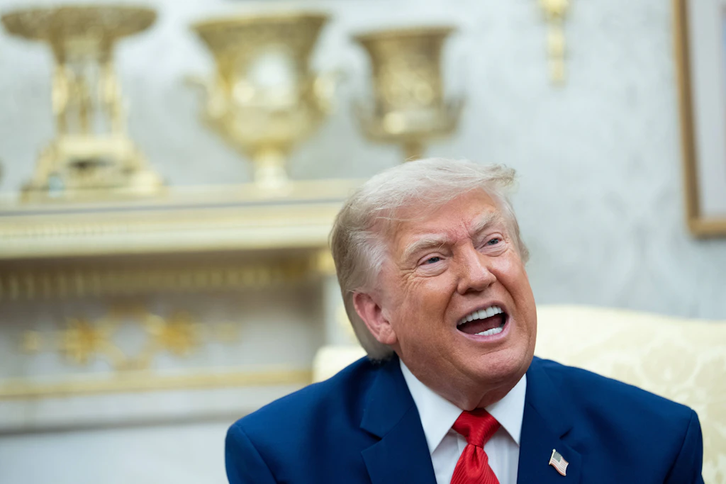 US-Präsident Donald Trump drohte dem Iran bei einem Treffen im Weißen Haus mit weiteren schweren Angriffen.