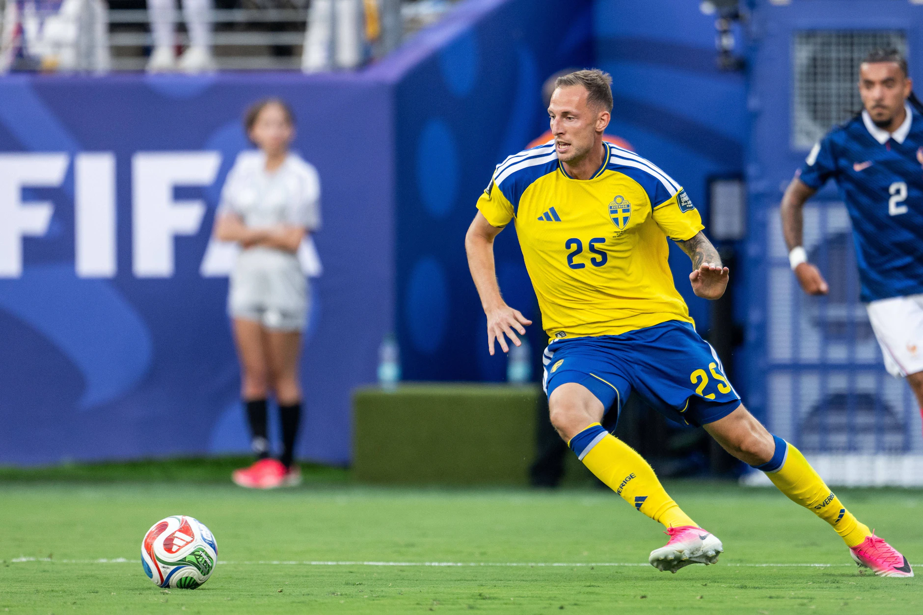 Der schwedische Nationalstürmer Gustaf Nilsson ist Wunschkandidat bei Hertha BSC. Doch jetzt funkt der SC Heerenveen aus Holland dazwischen.