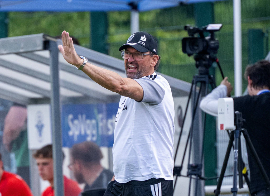 Wollitz schlägt Alarm: Ist Energie Cottbus bereit für die 2. Bundesliga?