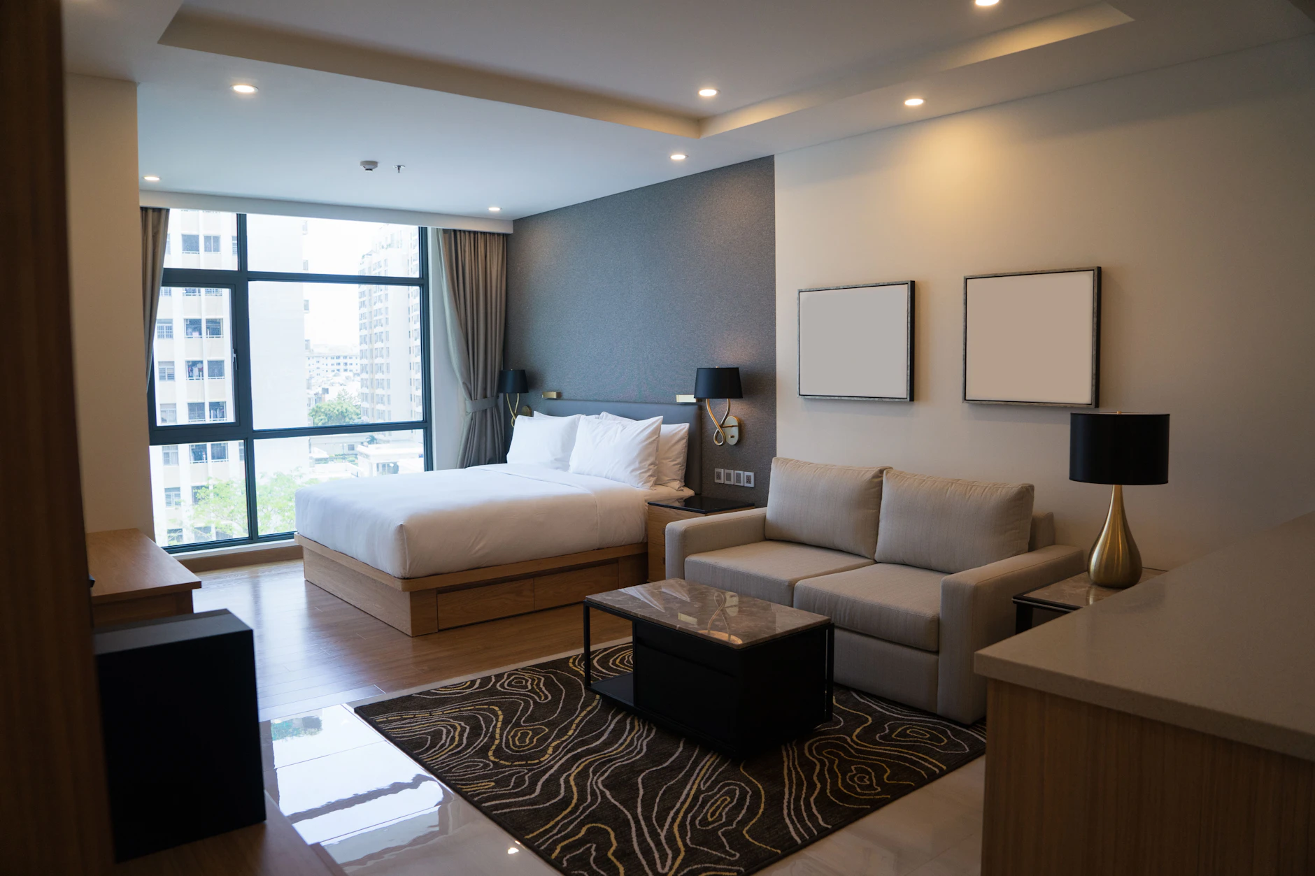 Wenn das Hotel nicht vollständig ausgebucht ist, steigen die Chancen bei Nachfrage nach einem besseren Zimmer.