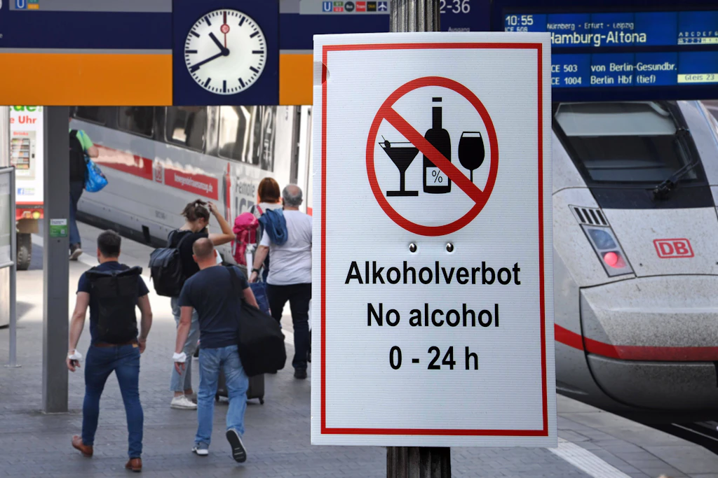 Alkoholverbot an Berlins Bahnhöfen – aber im ICE bleibt das Bier erlaubt