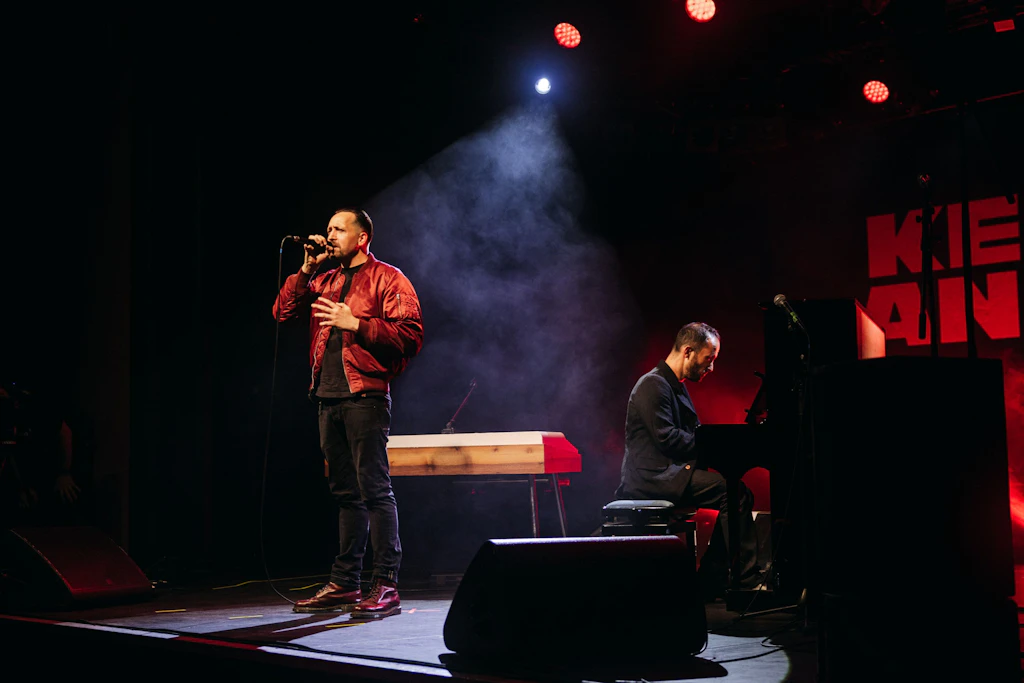 Danger Dan (l.) und Igor Levit bei „Die keine Angstalt“ im Columbia Theater