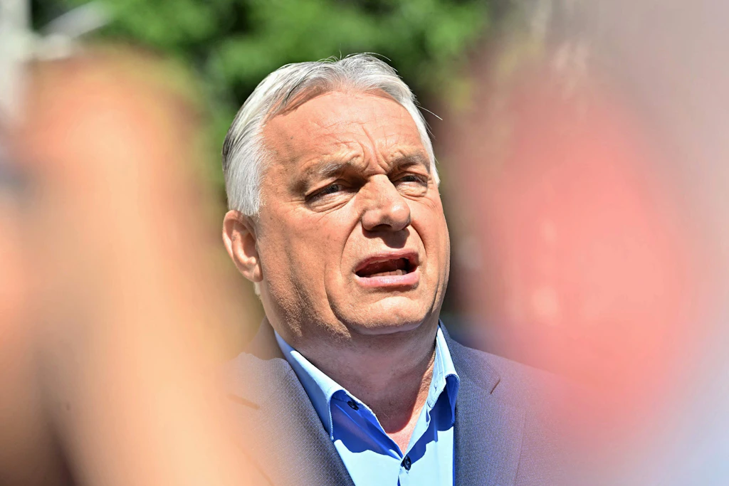 Ungarns früherer Ministerpräsident Viktor Orbán in Budapest. Seine Konflikte mit der EU dienen der Kommission als Begründung für strengere Schutzklauseln bei künftigen Beitritten.