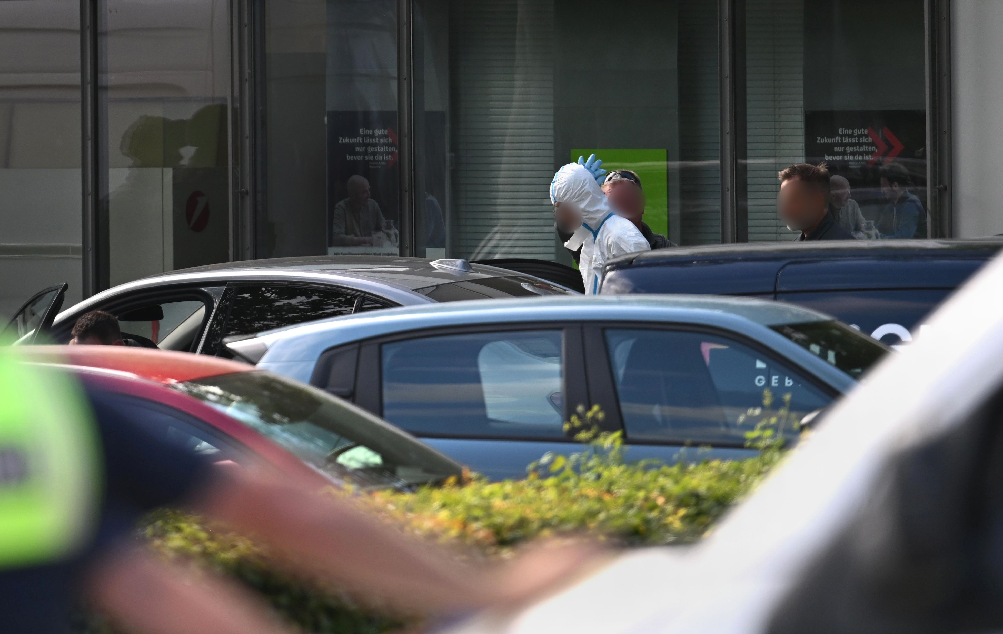 Filialleiter getötet! Das ist über den 20-jährigen Täter von Regensburg bekannt