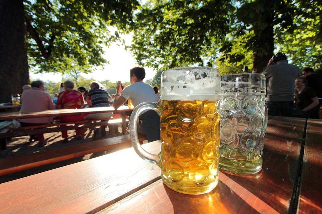 Restaurantrechnung: Muss der letzte Gast für alle anderen zahlen?