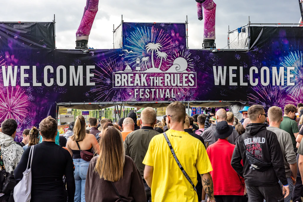Das viertägige Hip-Hop- und Electronic-Festival findet in diesem Jahr zum fünften Mal an Sachsens größtem See statt.