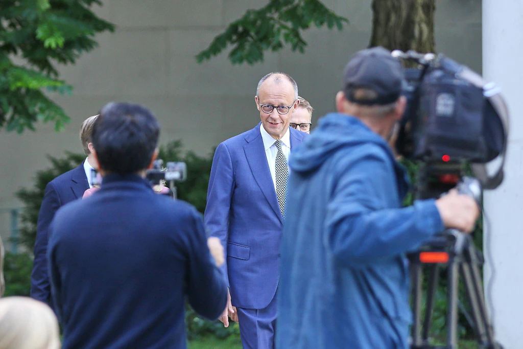Bundeskanzler Friedrich Merz (CDU) bei der Vorstellung des umgebildeten Kabinetts am 24. Juli 2026 (Symbolbild)