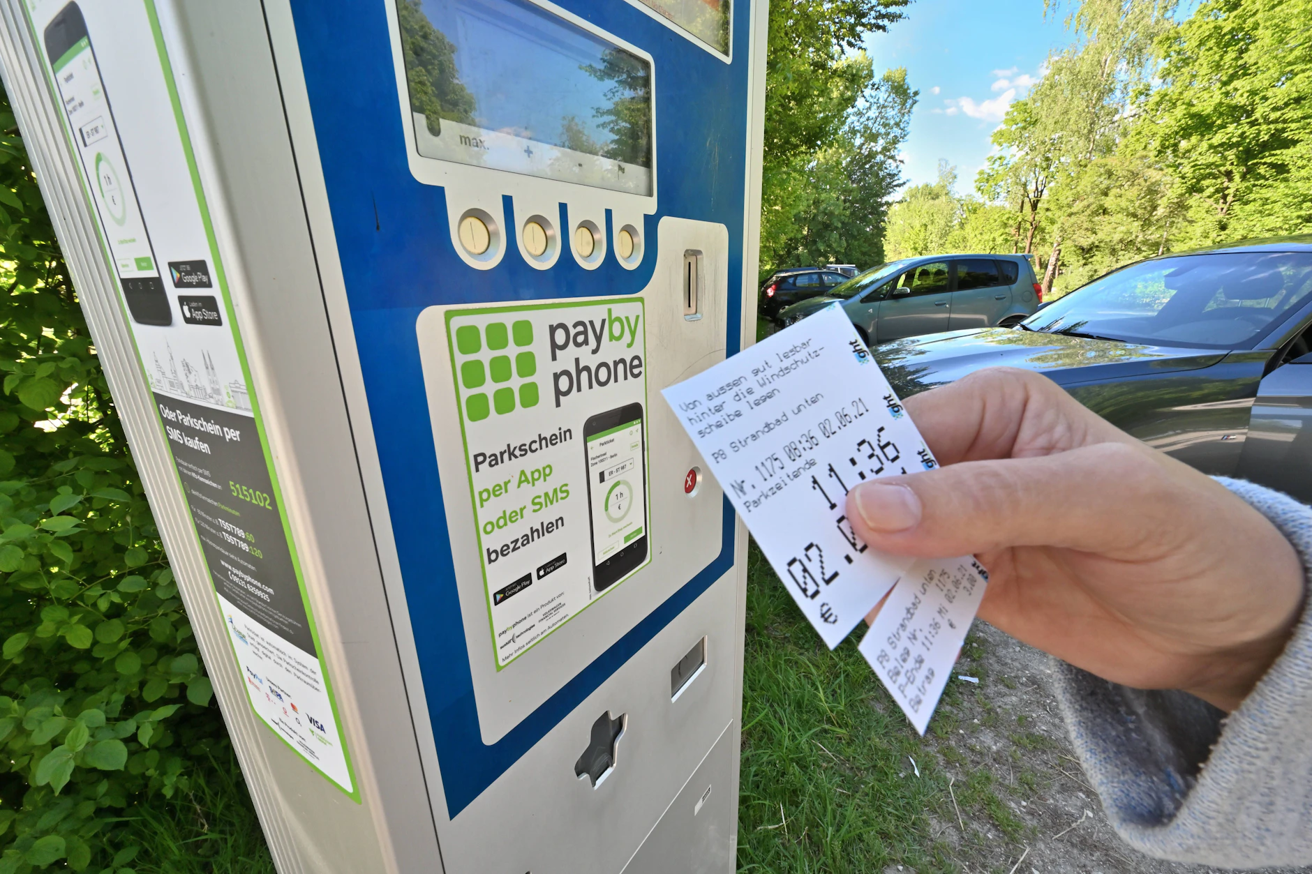 Die bezahlte Parkzeit wurde nicht ganz genutzt. Darf man mit dem Papier-Parkschein jetzt einem anderen Autofahrer eine Freude machen?