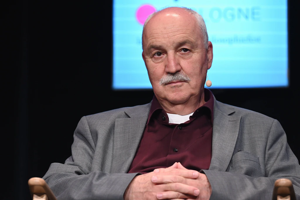 Der Theologe Wolfgang Palaver ist Präsident von Pax Christi Österreich. Mit ihm spricht Thiel regelmäßig.