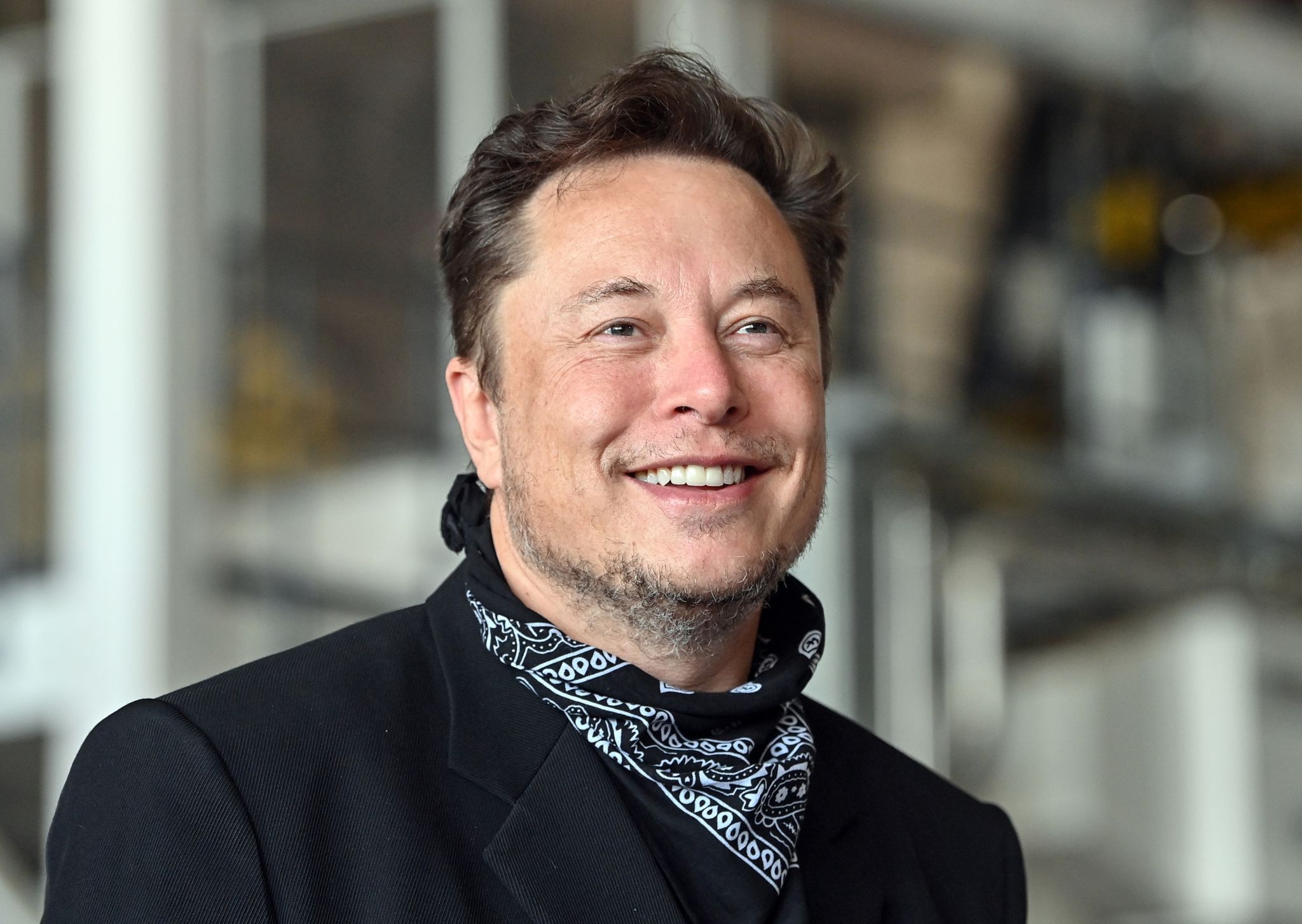 Musk fordert Gebietsgewinne für Russland und sagt Bürgerkrieg in Großbritannien voraus