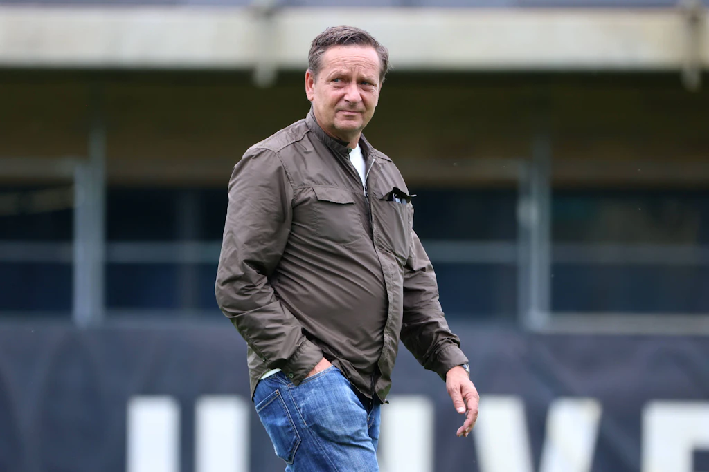 Geschäftsführer Horst Heldt arbeitet weiter am Kader des 1. FC Union Berlin.