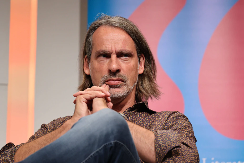 Richard David Precht äußert sich zur Brandmauer.