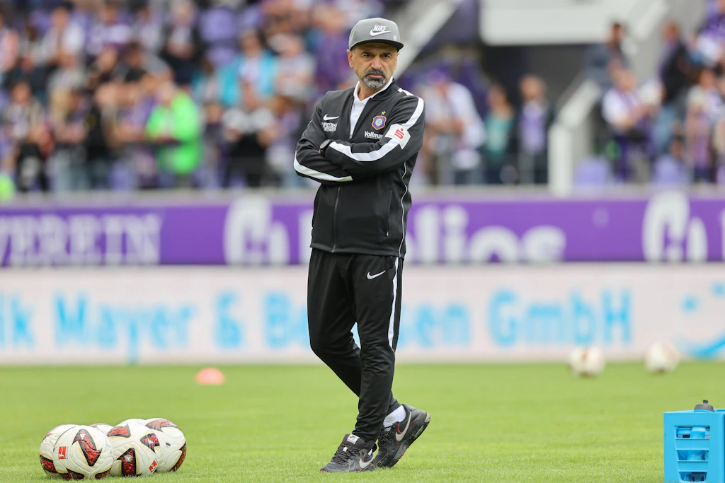 Aue-Trainer Khvicha Shubitidze war mit dem Auftritt seiner Mannschaft gegen Altglienicke nicht zufrieden.