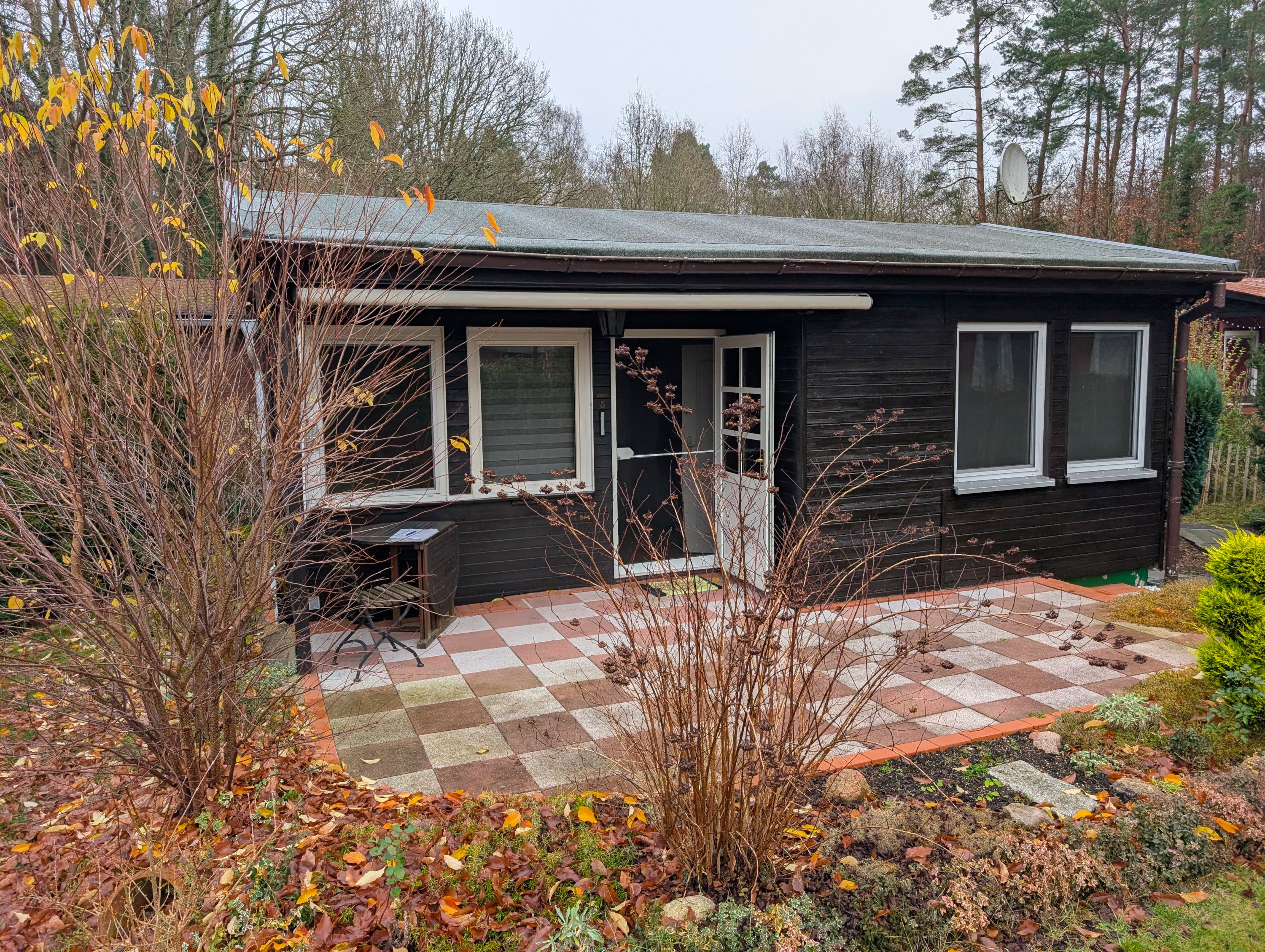 Rentnerin soll DDR-Bungalow abreißen: Streit um Wochenendhaus eskaliert