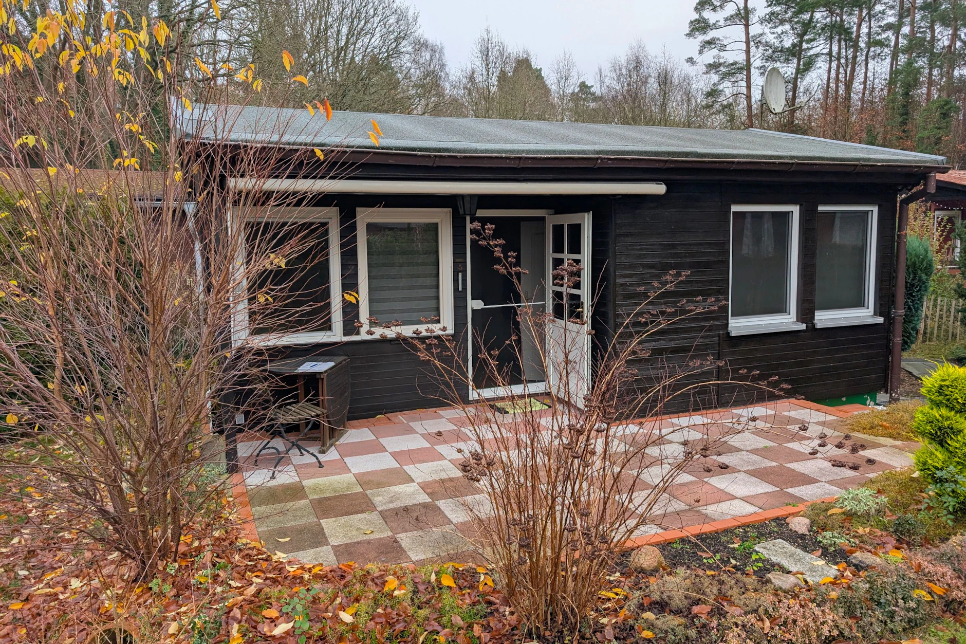 Der kleine DDR-Bungalow ist das perfekte Ferienhäuschen. Und er darf leider auch nur dafür genutzt werden.
