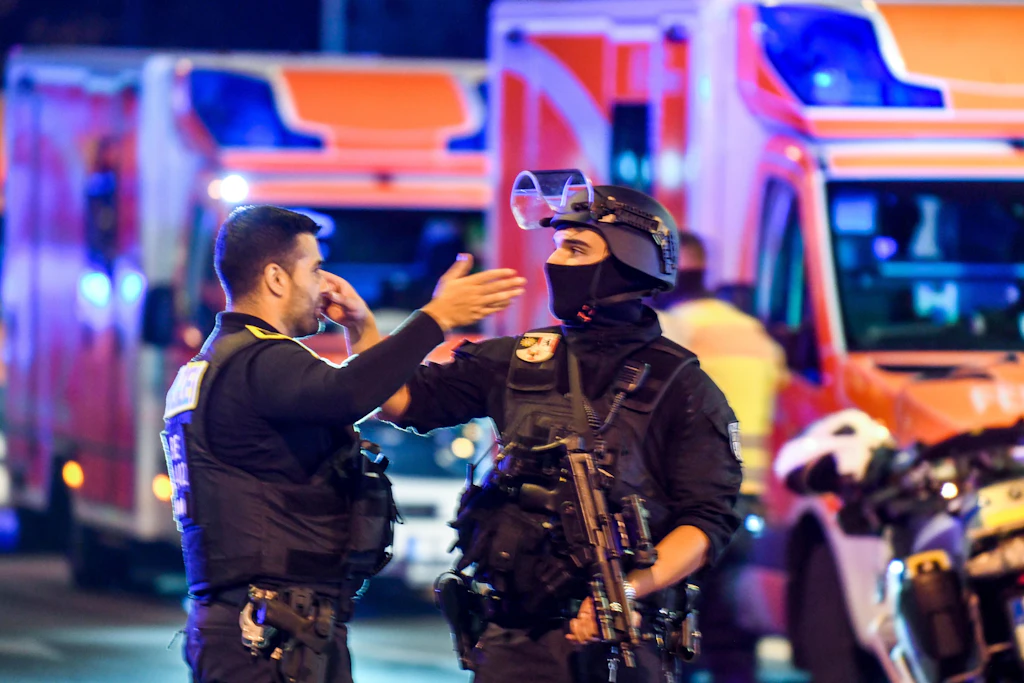 Am 25. Juli 2026 rast ein Attentäter in den Berliner CSD im Tiergarten. Wie oft darf so etwas noch passieren?