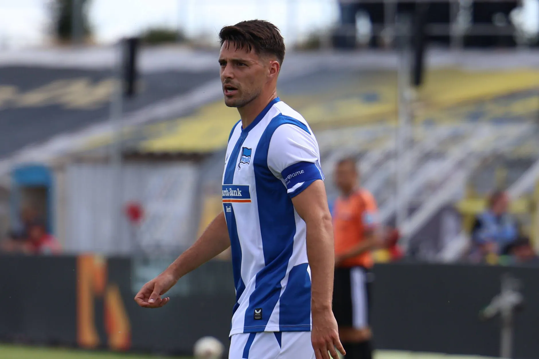 Josip Brekalo trug in mehreren Testspielen von Hertha BSC schon die Kapitänsbinde.