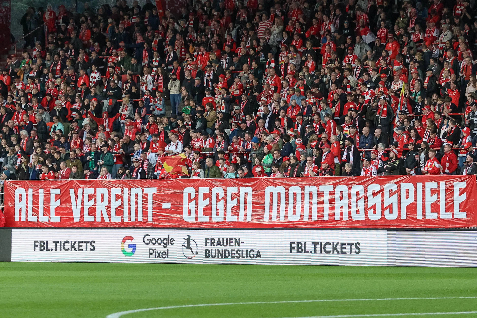 Schon in der vergangenen Saison ärgerten sich die Fans des 1. FC Union Berlin über ungünstige Anstoßzeiten.
