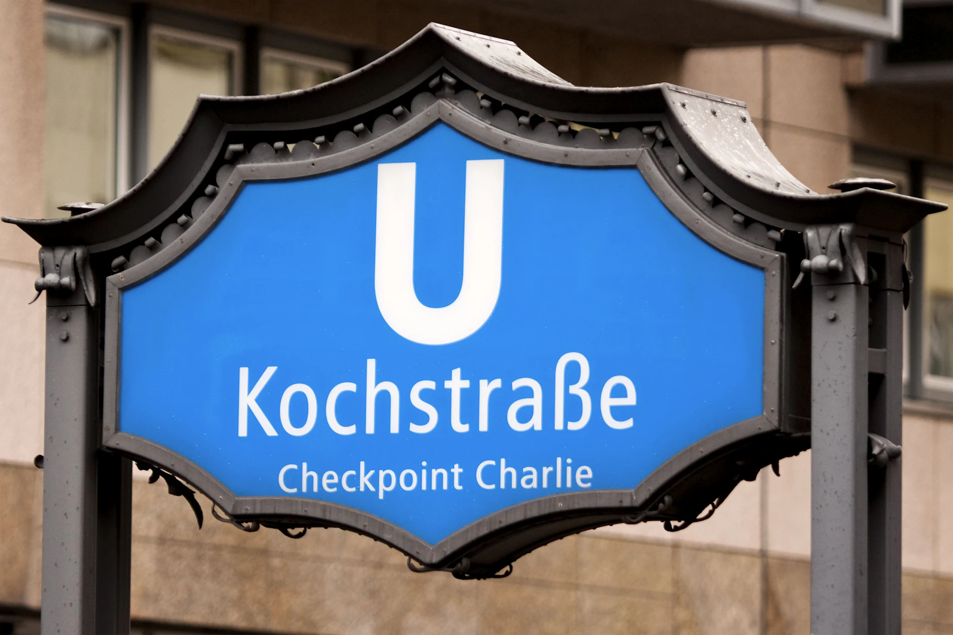 Die Kochstraße in Berlin-Kreuzberg ist vermutlich bis 18 Uhr gesperrt.