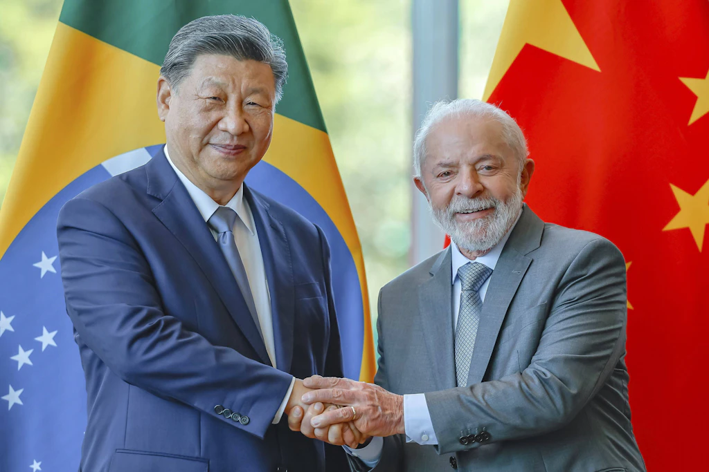 Konflikt mit den USA: Xi sichert Lula Unterstützung gegen Einmischung von außen zu