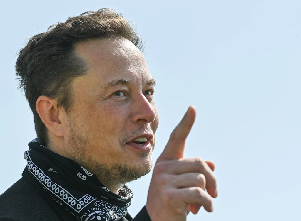 CSD-Terror: Elon Musk reagiert auf Weiße-Männer-Vorwurf