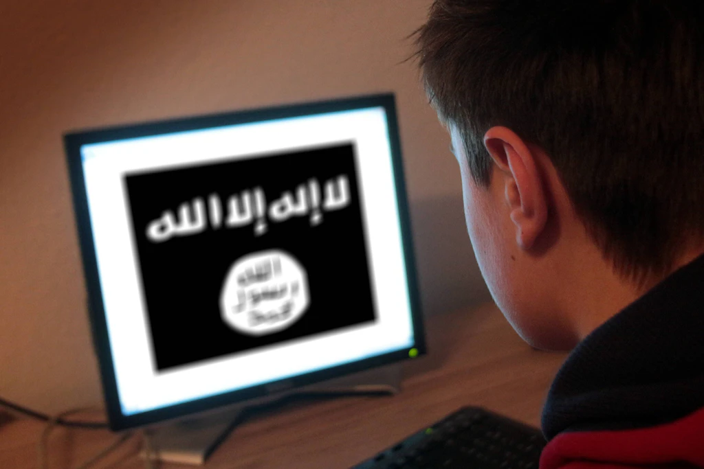 Handgelenk-Foto als Aufnahmeprüfung: Wie junge Männer online zu Extremisten werden