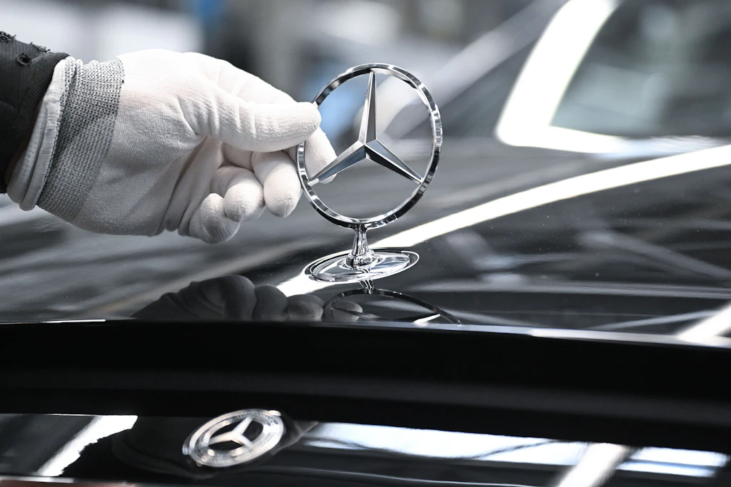 Der Gewinn bei Mercedes ist im zweiten Quartal angestiegen.