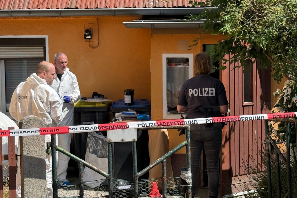 Nach dem Fund der Leichen eines Mannes und einer Frau in Ortrand laufen die Ermittlungen.