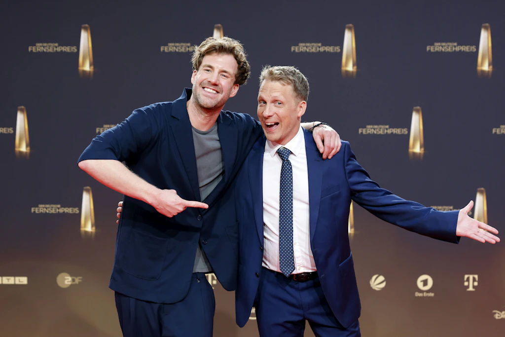 Luke Mockridge und Oliver Pocher sind befreundet, geben sich aber auch Konter.