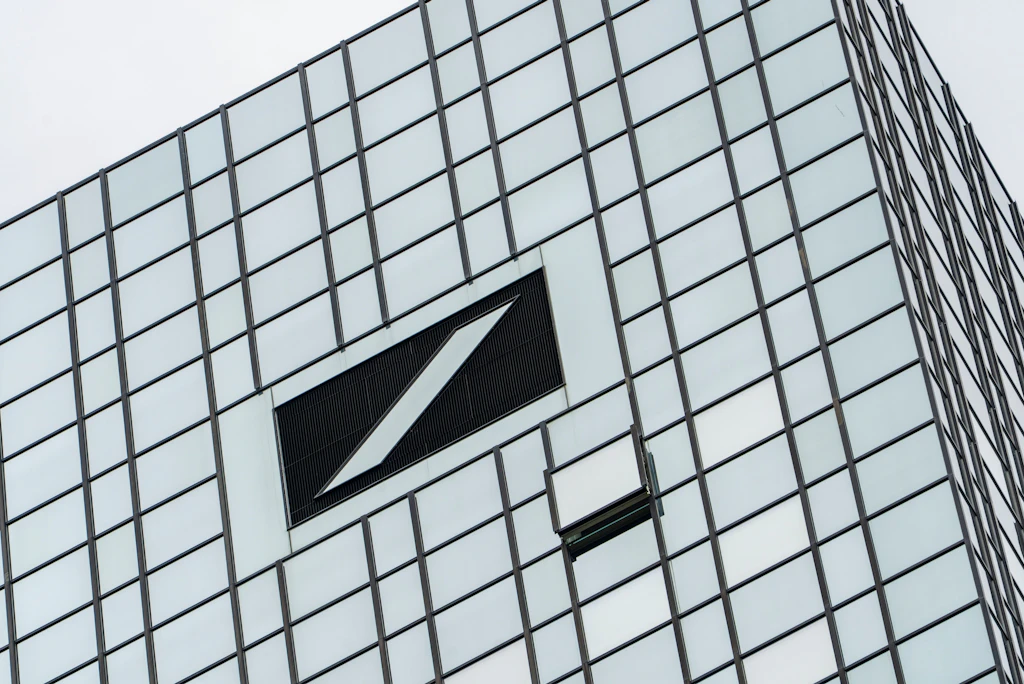 Milliardengewinn auf Rekordniveau: Deutsche Bank überrascht