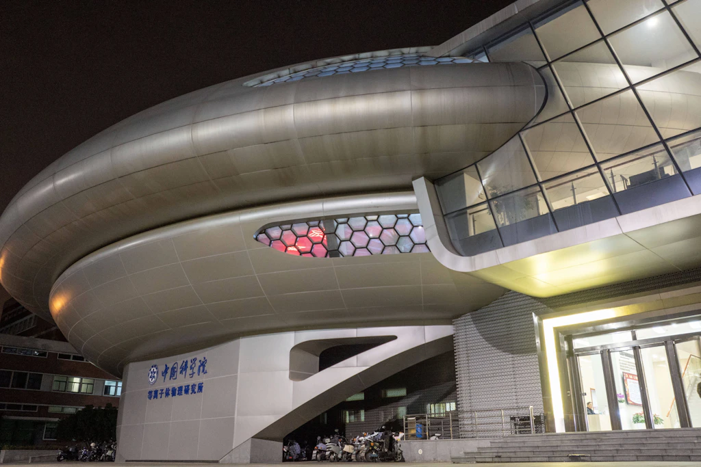 Am Institut für Plasmaphysik der Chinesischen Akademie der Wissenschaften in Hefei wurde der Supraleitmagnet für den Fusionsreaktor BEST entwickelt.