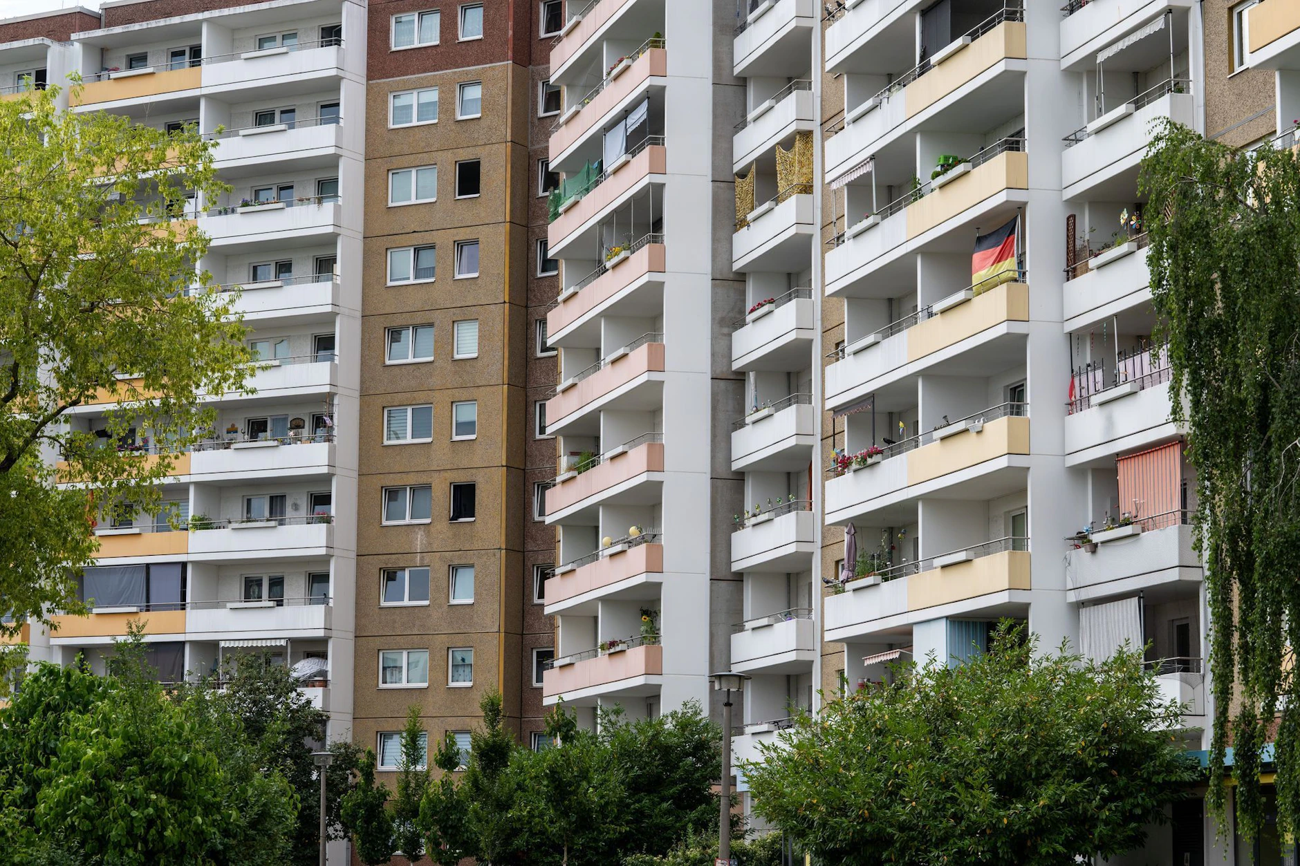 100.000 Wohnungen in einem Bezirk: Marzahn-Hellersdorf gilt als größte zusammenhängende Plattenbausiedlung Europas.