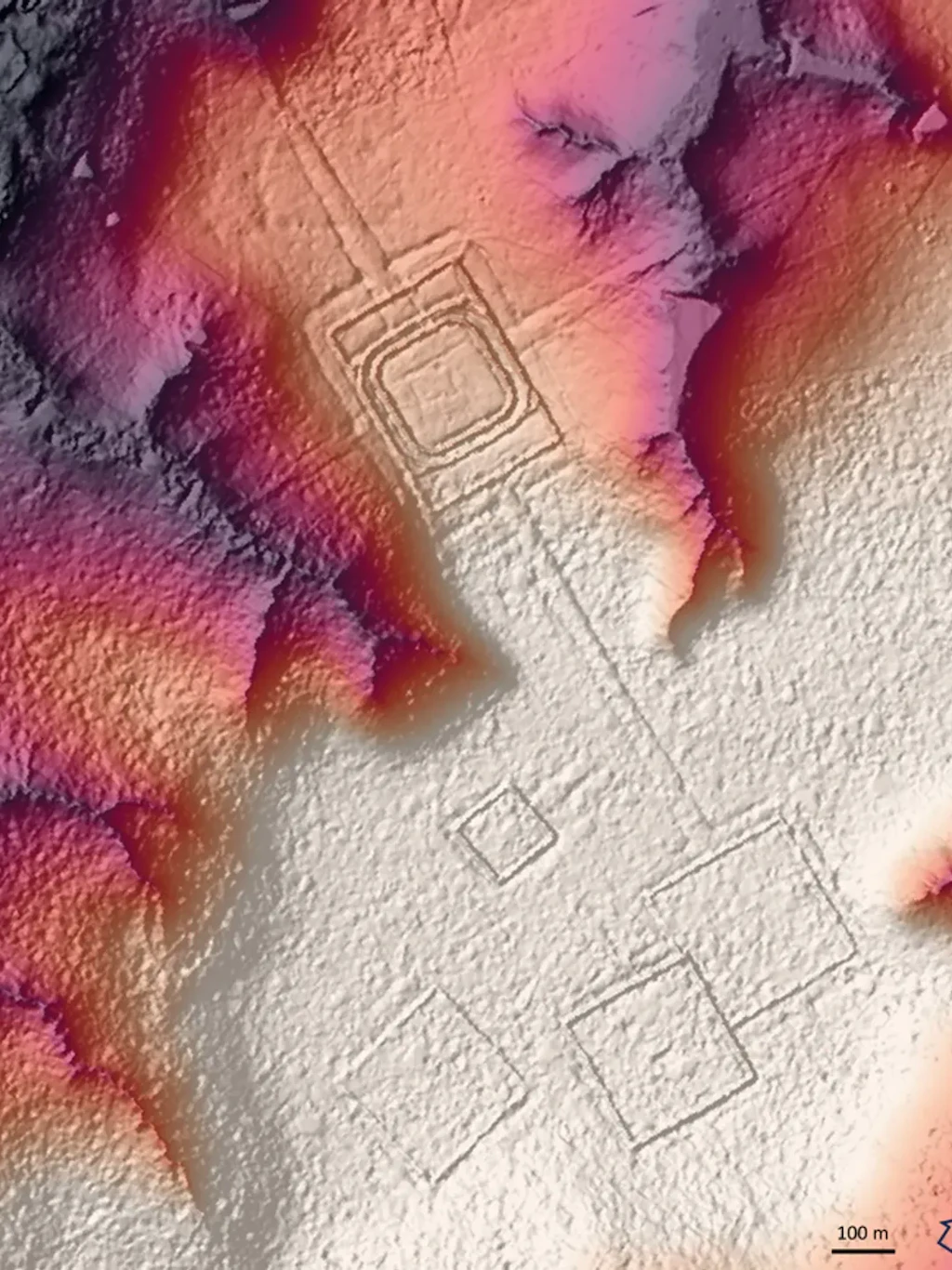 Die Anlage D. Schaan, sichtbar gemacht durch Laserscan: ein verschachteltes Rechteck, quadratische Einfassungen, verbunden durch breite Straßen.