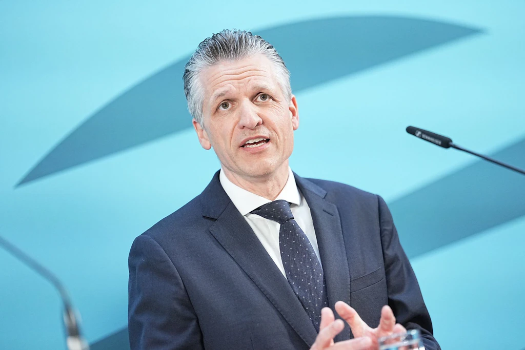 CDU/CSU-Frakionschef Thorsten Frei äußert sich erneut zur Rente mit 63.