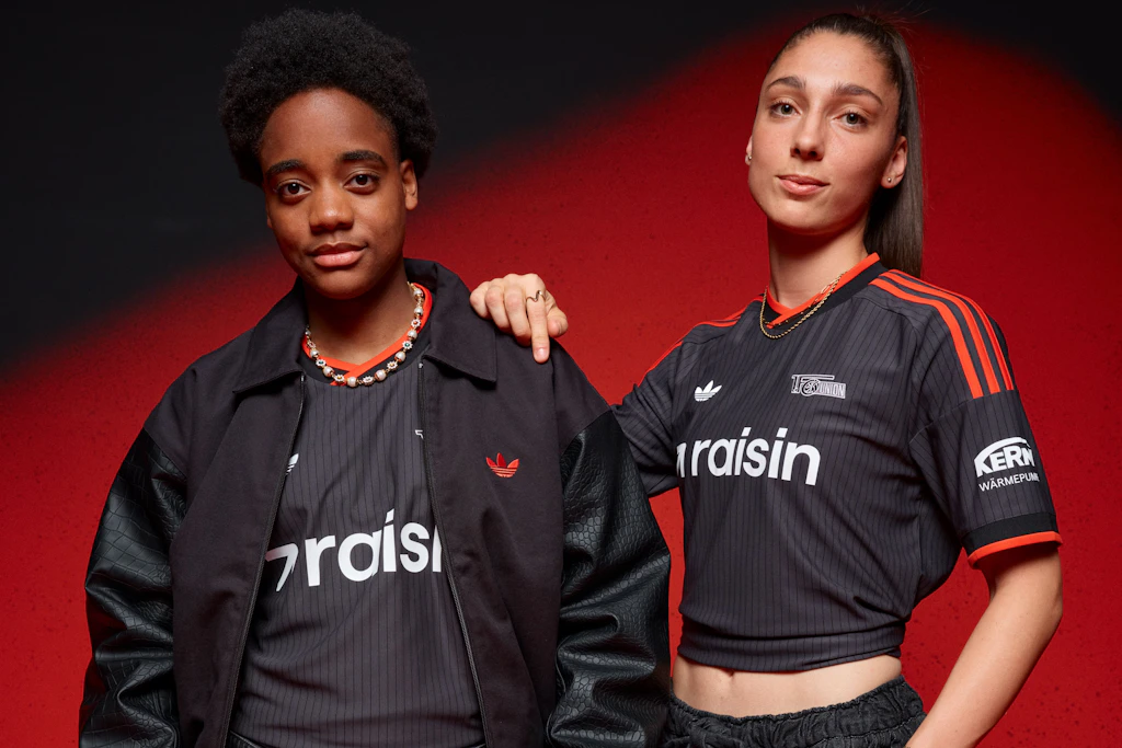 „Geht hammerhart“: 1. FC Union stellt neues Trikot vor – und die Fans lieben es