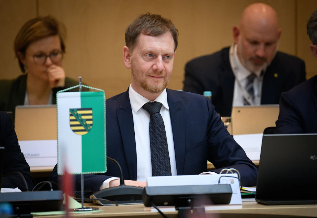 Kretschmer fordert Gesamtkonzept für Rente und Pflege