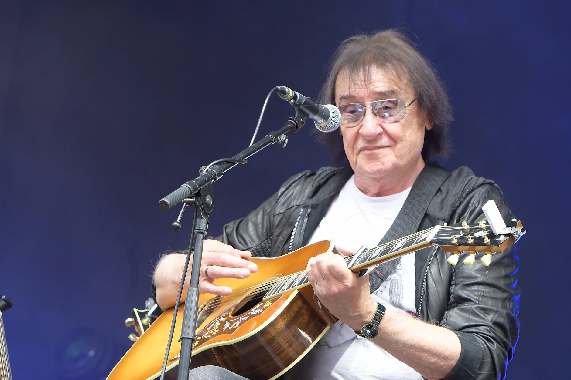 Dieter „Maschine“ Birr (82) ist es gelungen, was die Puhdys nie schafften. Er tritt als erster Ostrocker auf dem legendären Heavy-Metal-Festival in Wacken auf.