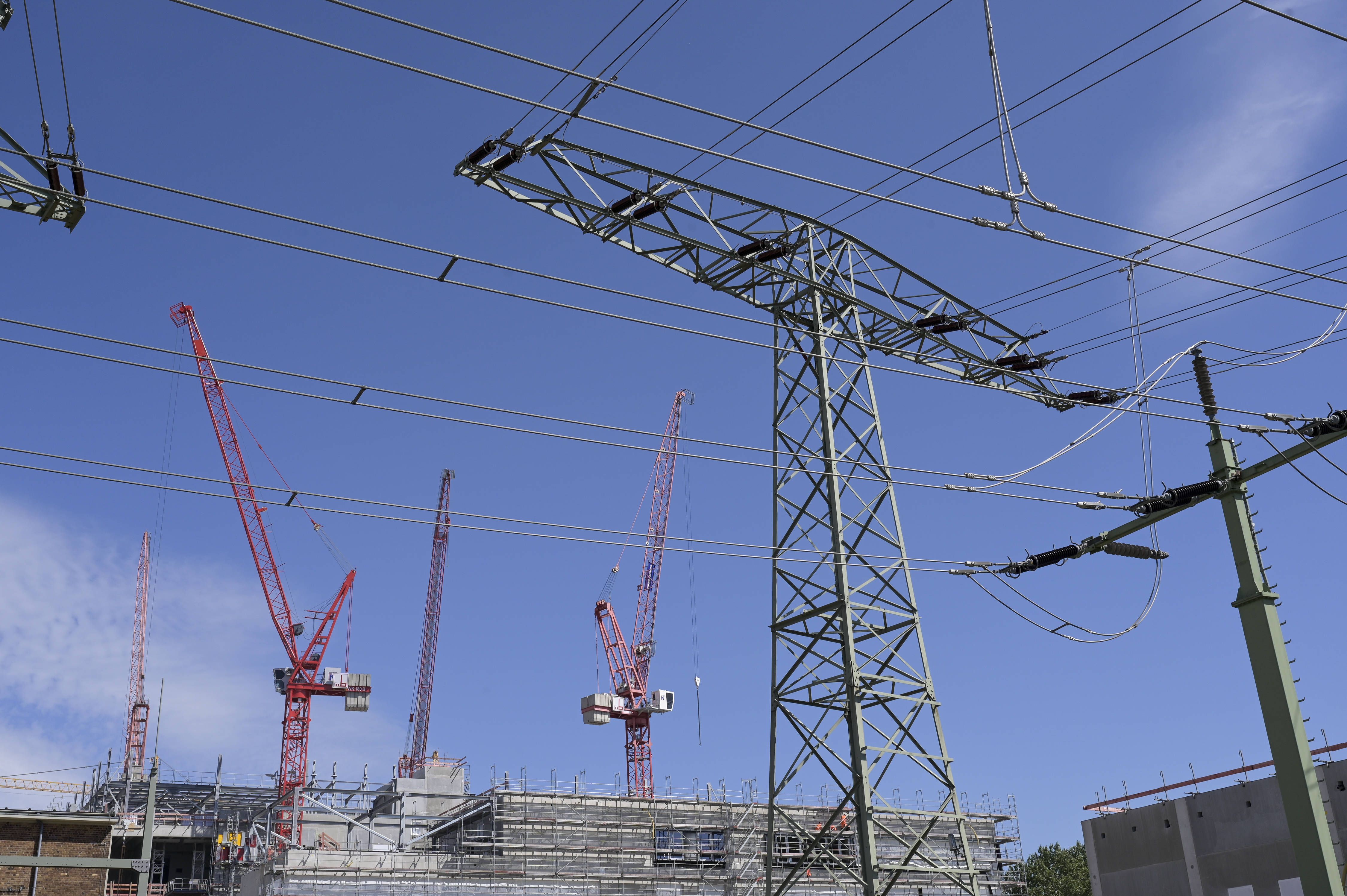 Neue Strom-Notfallplattform: Bereitet die Bundesnetzagentur uns auf Blackouts vor?